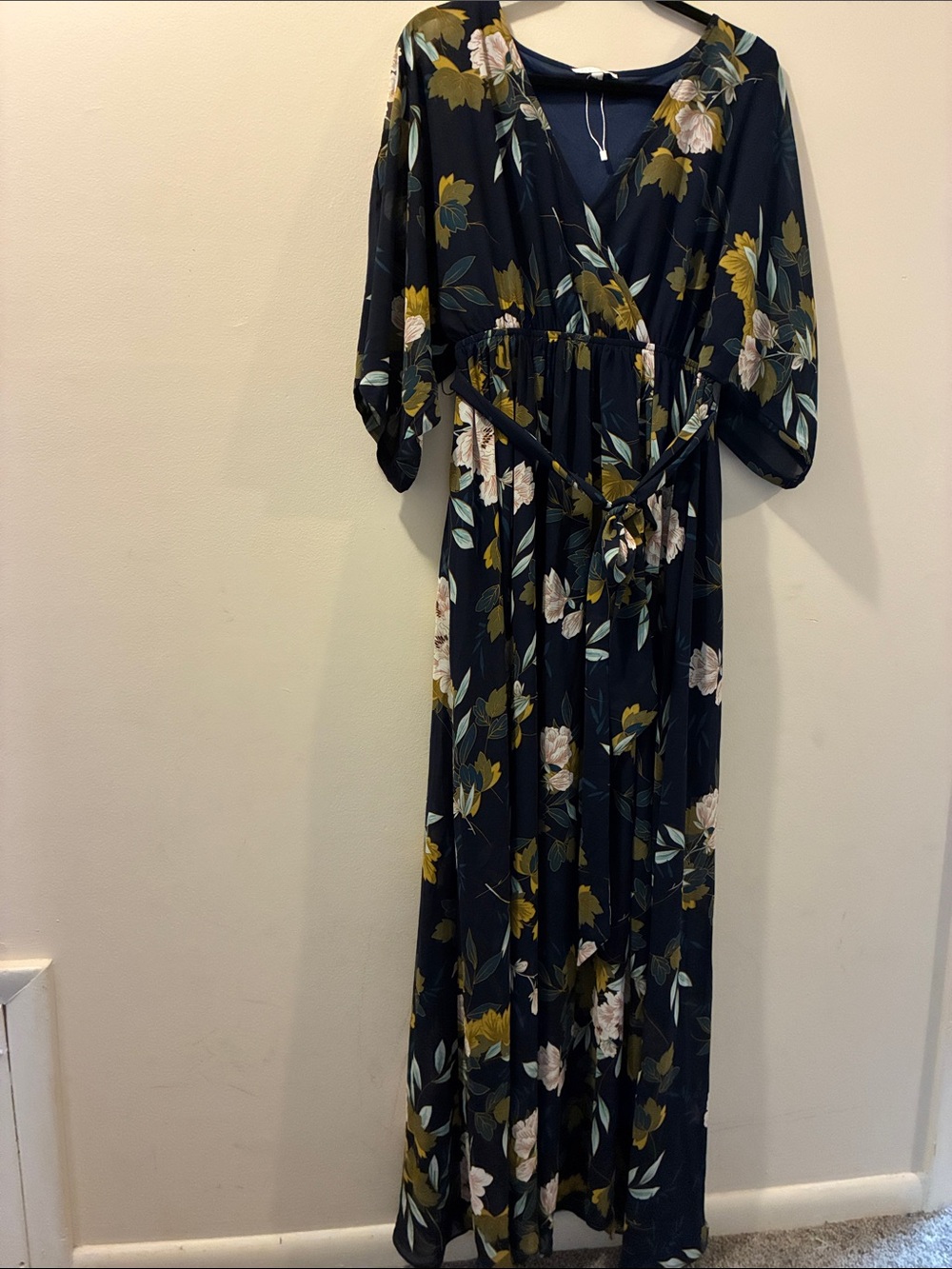 Baltic Born Women's Navy Floral Maxi Dress - women’s large - short sleeve